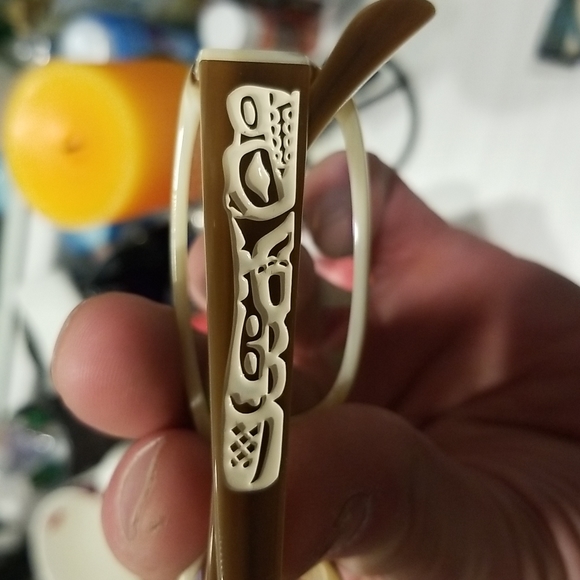 Glasses - Picture 4 of 6